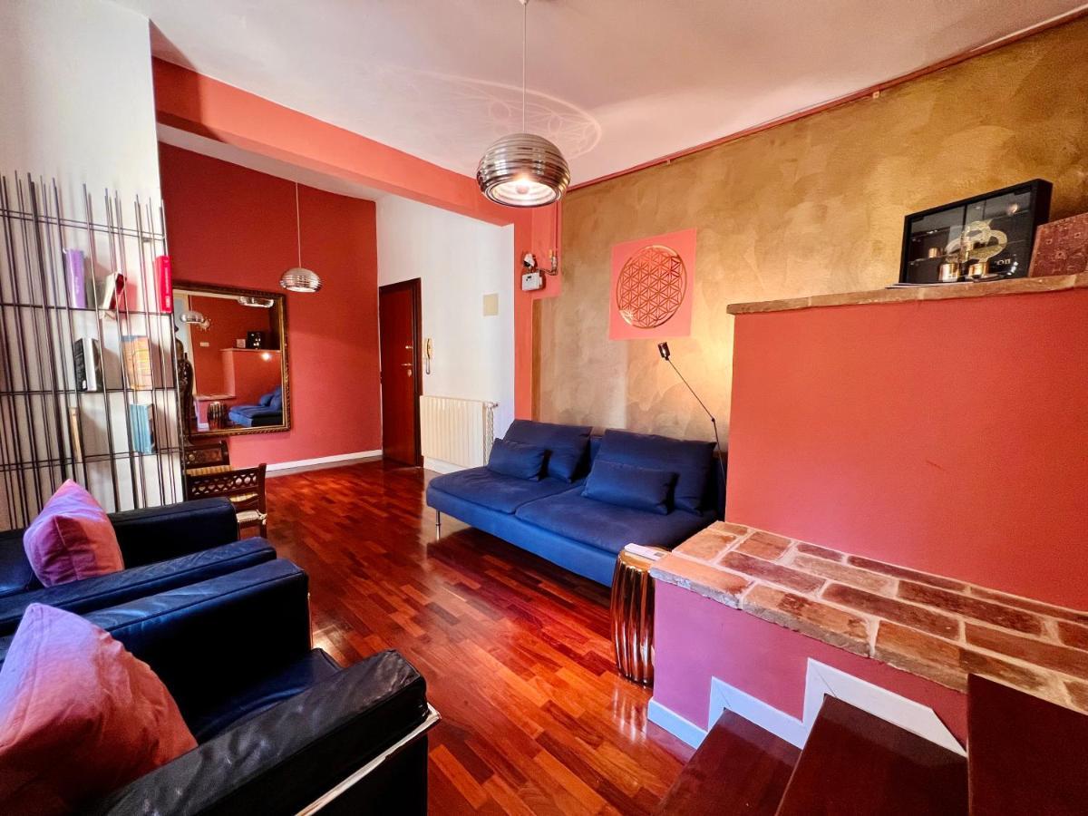 House Of Chariot - In The Heart Of Bologna Apartment ภายนอก รูปภาพ